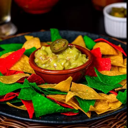 Nachos com Guacamole