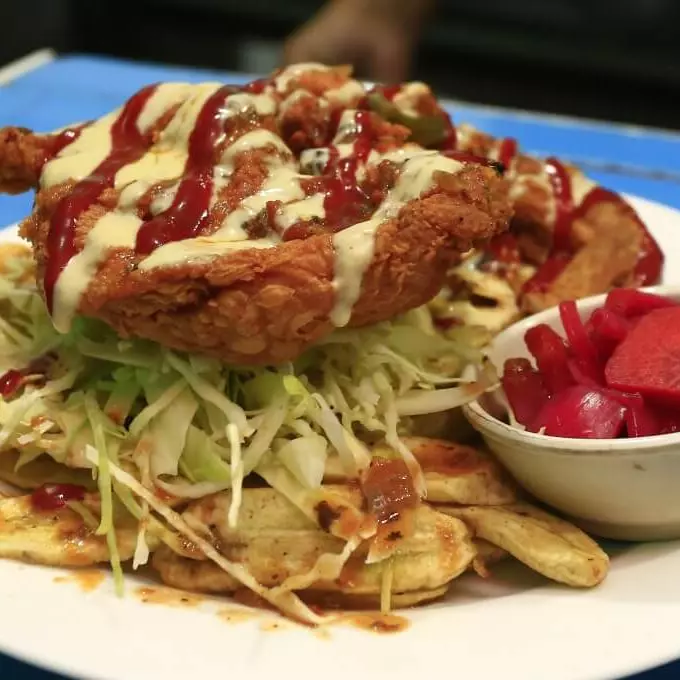 La Niña (Pierna/Cadera)