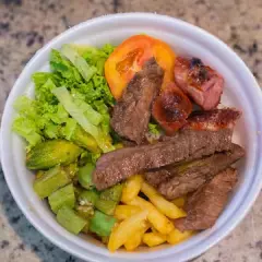 Goiana (02 Opções De Carne)