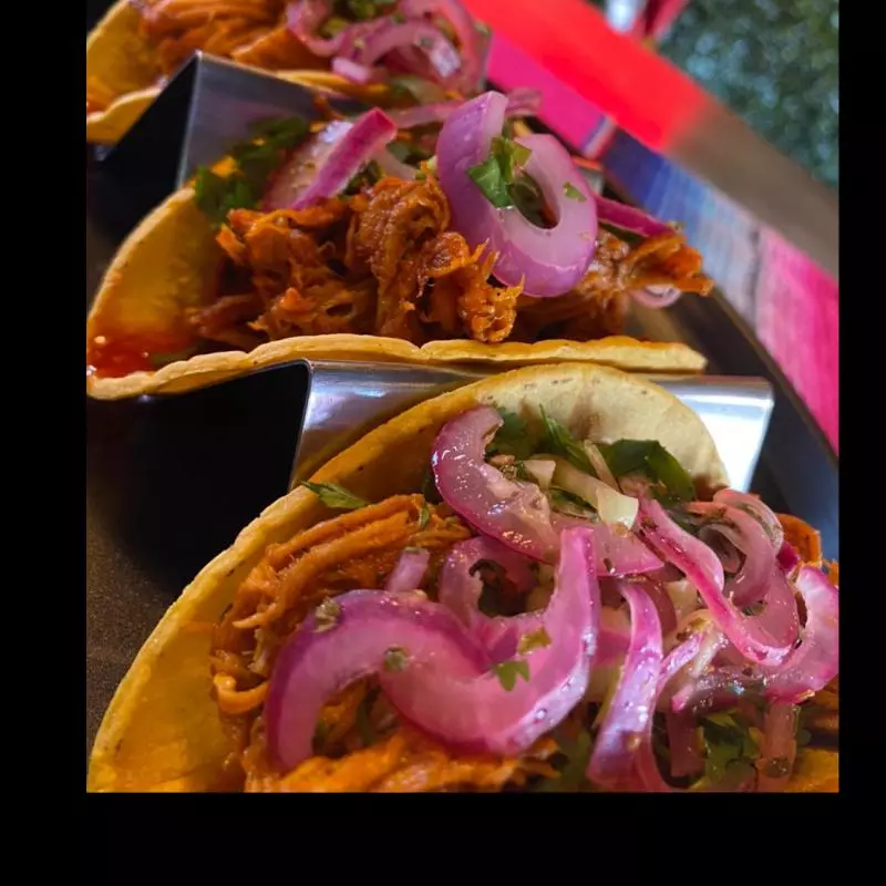 Tacos de cochinita pibil