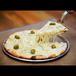 pizza de mozzarrella