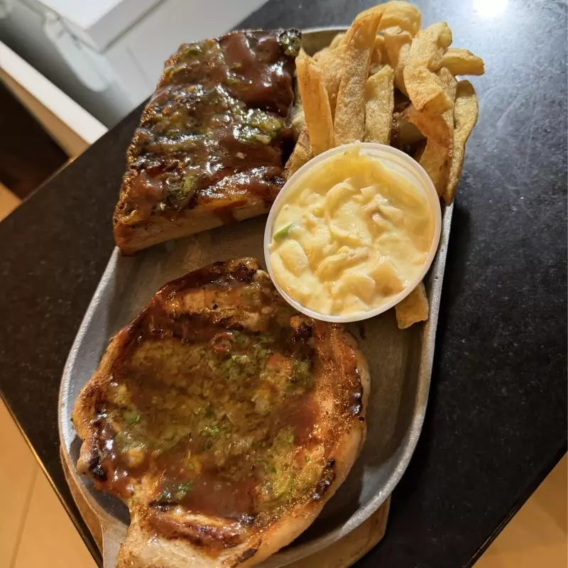 corte mixto con costilla y res/cerdo