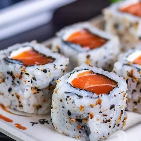 Uramaki de Salmão - 08 Peças