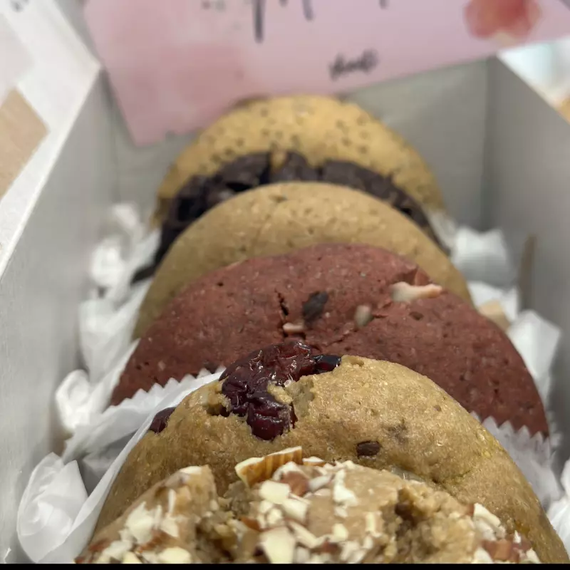 Caja de galletas variadas