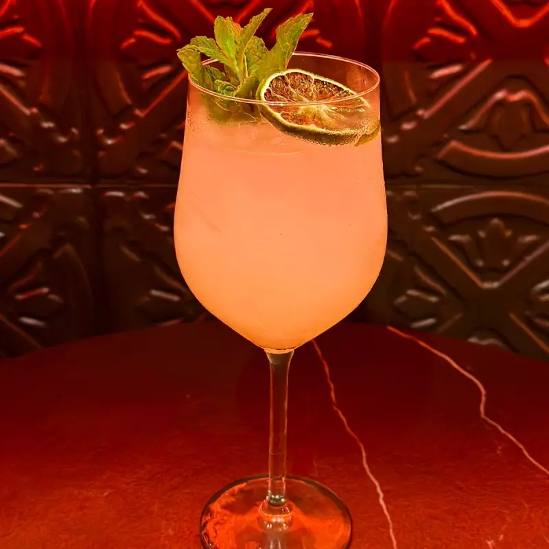 Limoncello Spritz