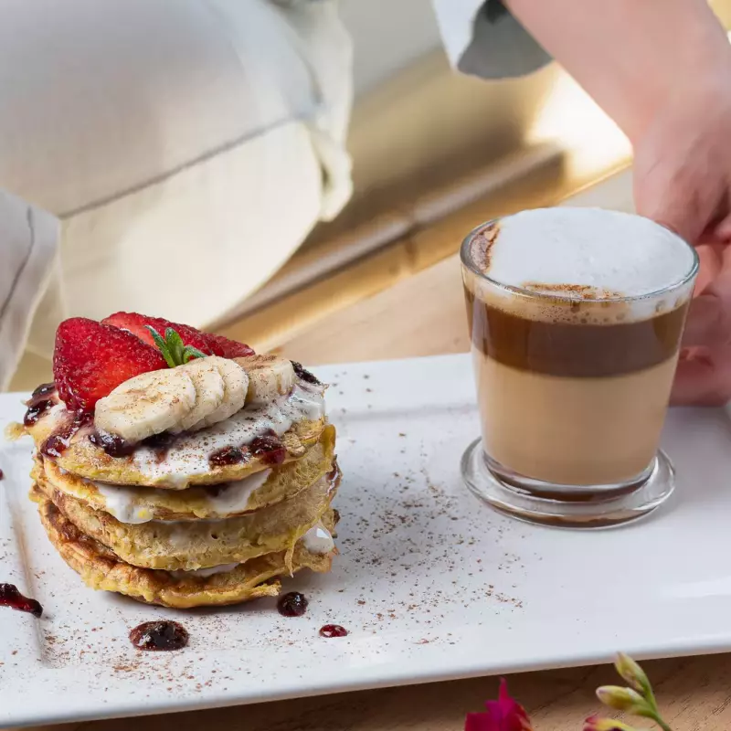 Infusión + torre de pancakes