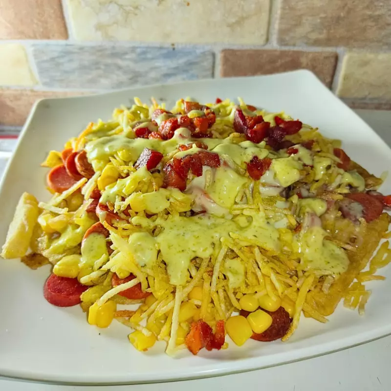 Salchipapa Especial