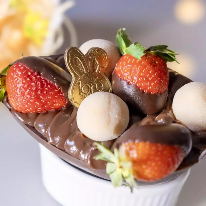 OVO BOMBOM DE MORANGO