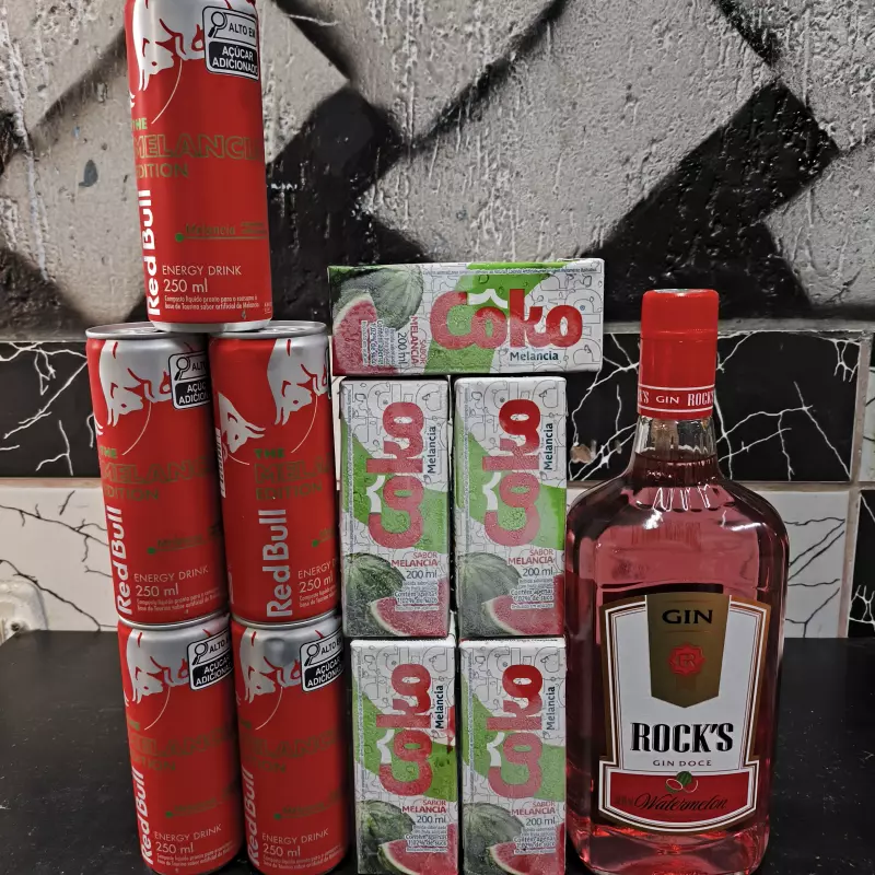 COMBO GIN ROCKS MELANCIA C RED BULL