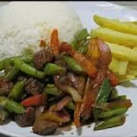 Saltado de Vainitas de Pollo