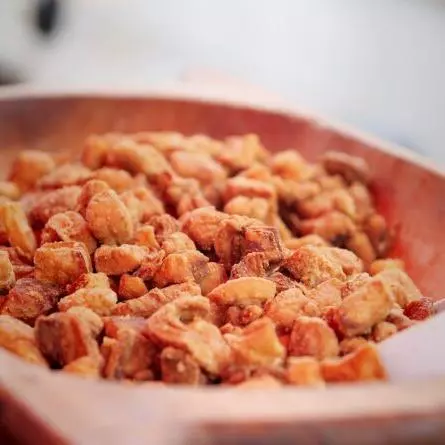 PORCIÓN DE CHICHARRÓN