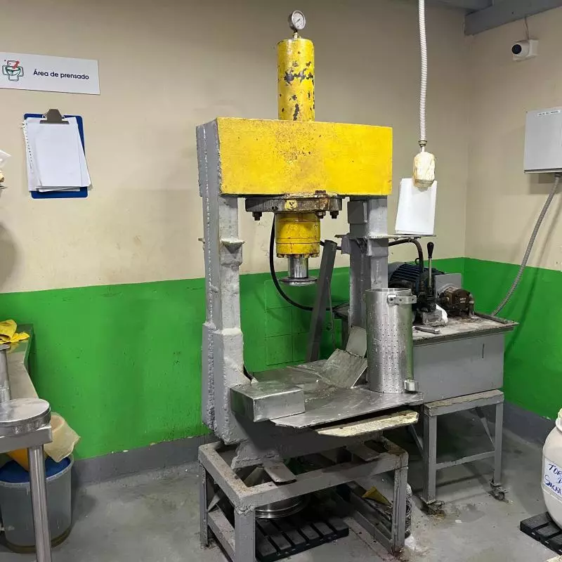 Prensa de 100 toneladas