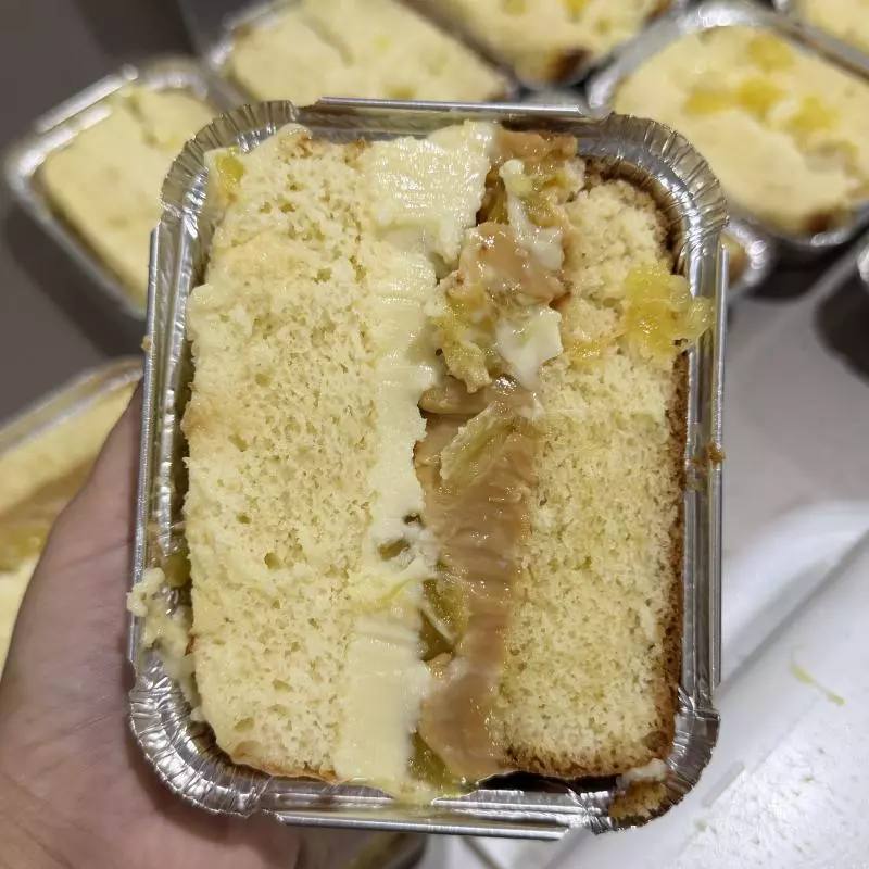 Bolo gelado abacaxi c/doce de leite