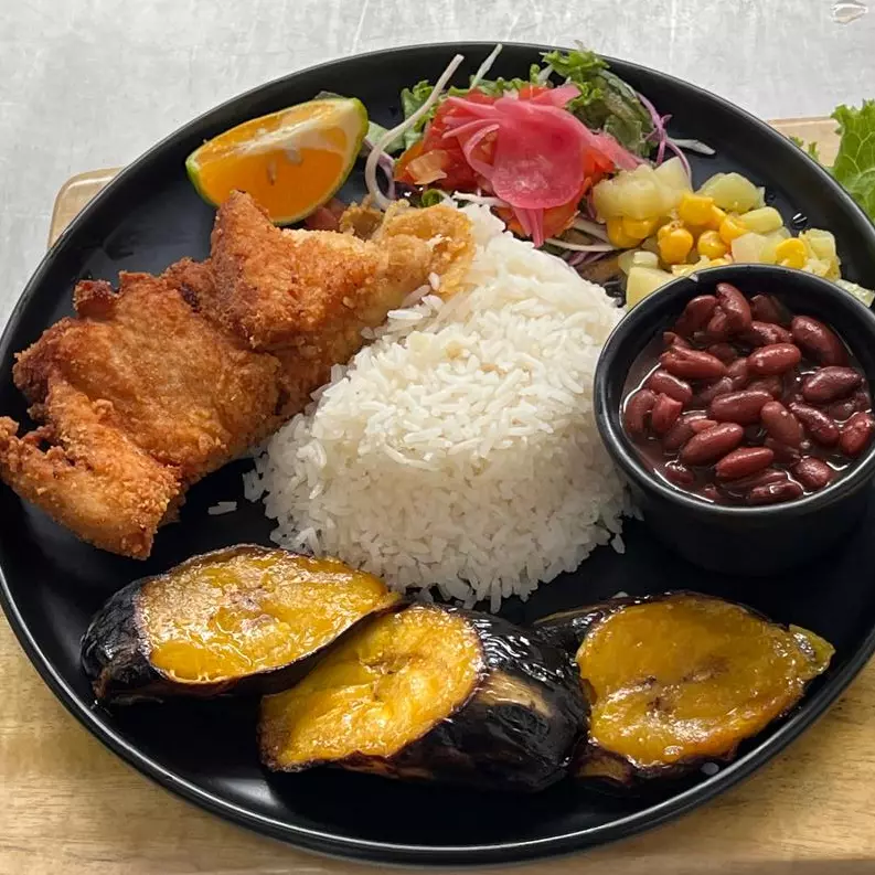 Pescado Empanizado / Breaded fish