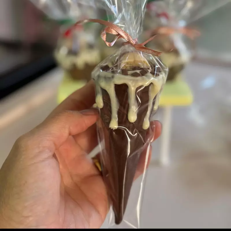 Cone recheado de Kinder bueno