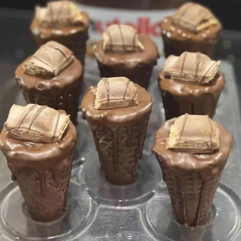 Cone Nuteninho Kinder Bueno