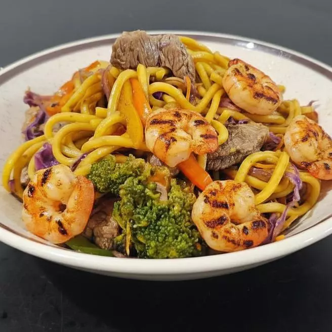 YAKISSOBA ESPECIAL