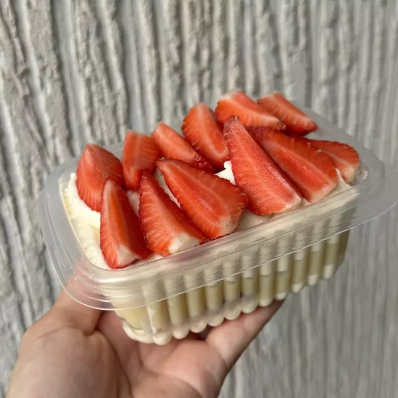 PAVÊ NINHO DUPLO COM MORANGO