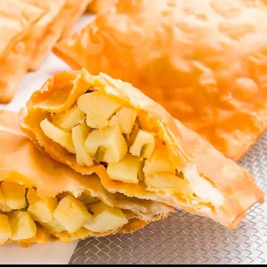 PASTEL DE CAMARÃO COM PALMITO