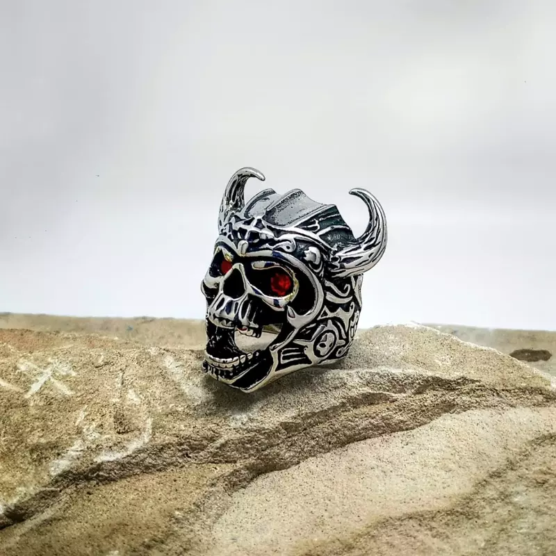 Red Eyes Skull Ring