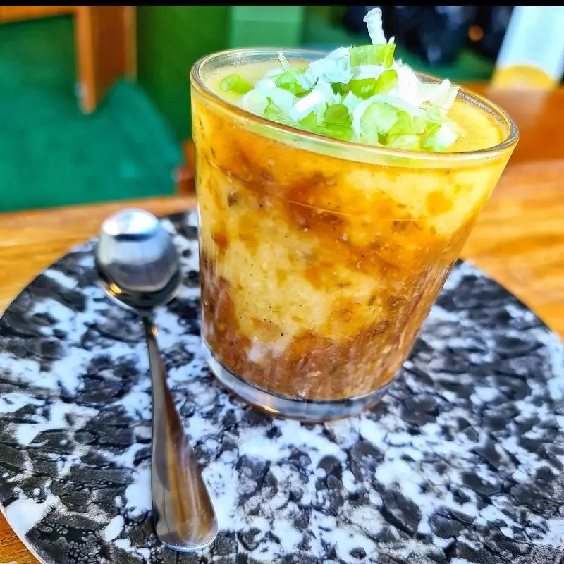 Copo de Angu com Rabada Desfiada