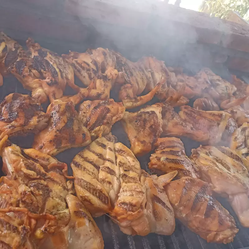 Pollo grande  sábados y domingos