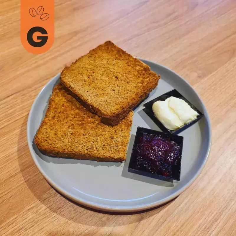 Tostadas con Mermelada y Queso Crema