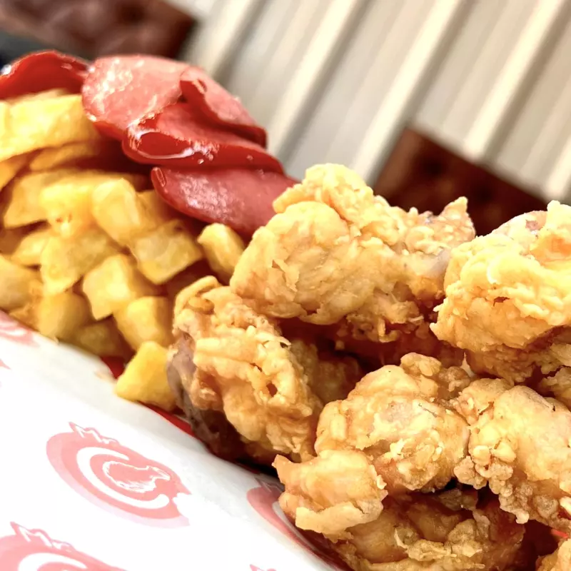 SalchiAlitas broster