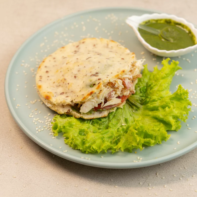 AREPA CON POLLO