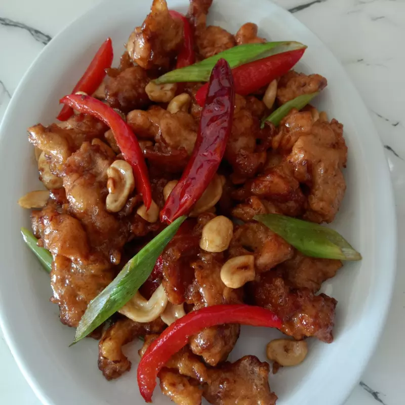 Chicken cashew Nuts
