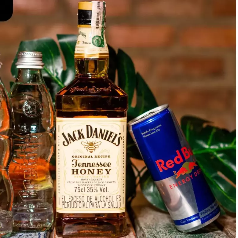 Jack Daniels Honey c/5 Red Bull