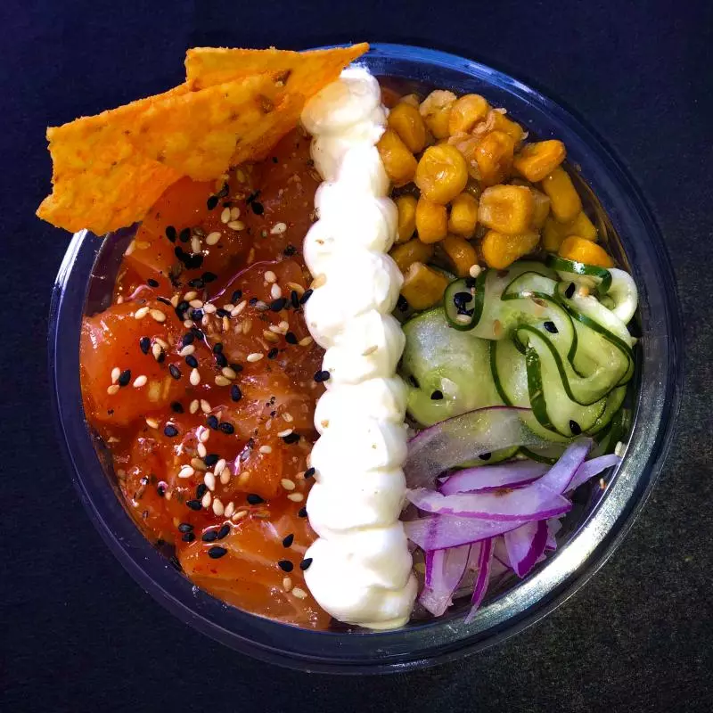 Poke salmon spicy