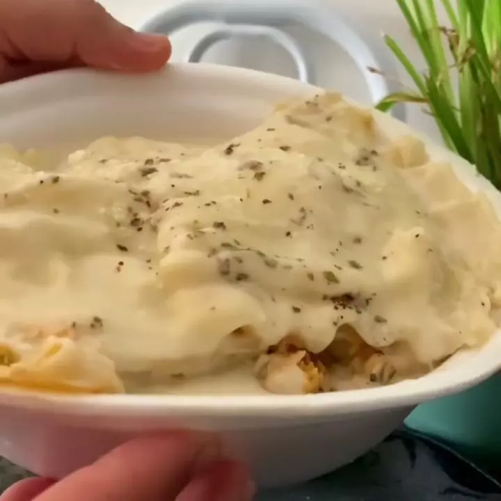 LASANHA AO MOLHO BRANCO