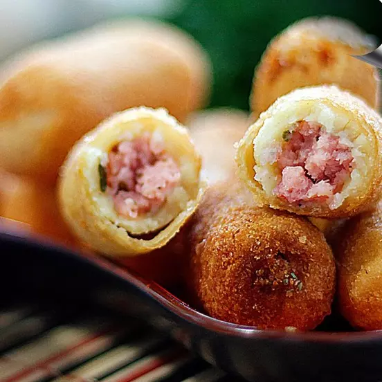 Enroladinho queijo e presunto - 25un