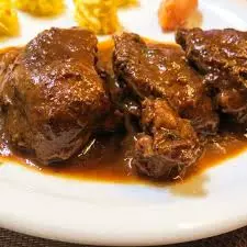 CARRILLADA  EN SALSA