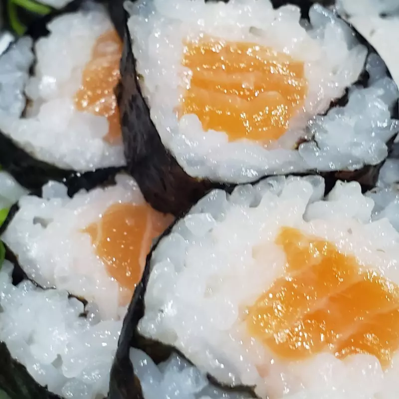 HOSSOMAKI DE SALMÃO