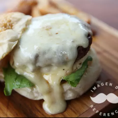 Hamburguesa Tres Quesos