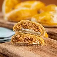 Pastel de Frango com 4 Queijos
