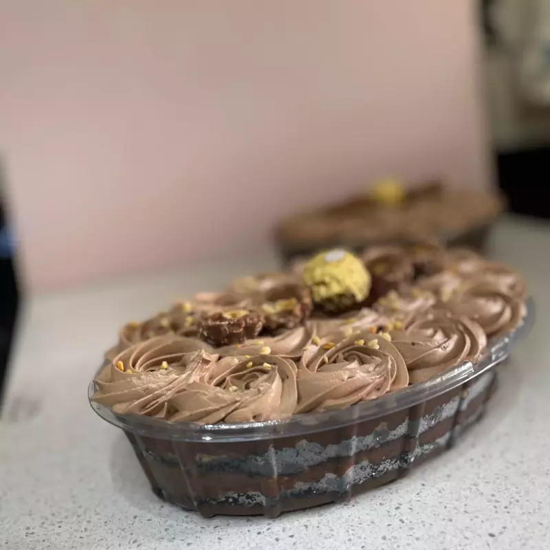 Torta tamanho família Ferrero 2L