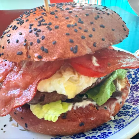 deluxe burguer con papas