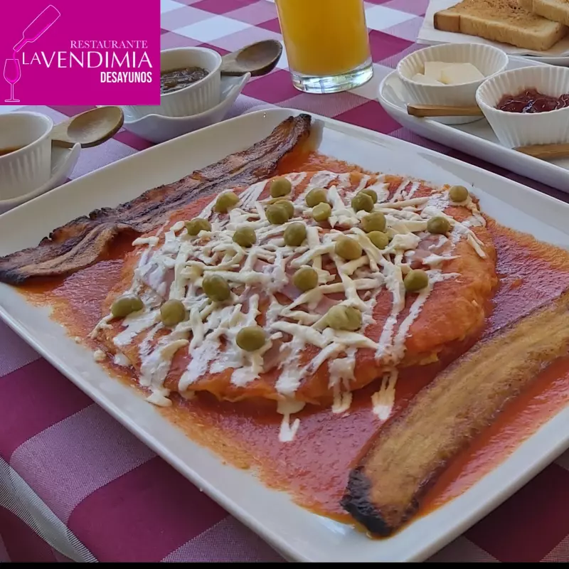Huevos Motuleños