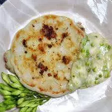 Pupusa queso con loroco