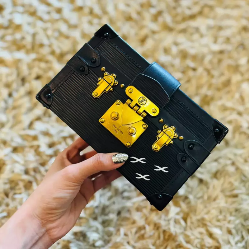 BLACK BOX LOUIS VUITTON