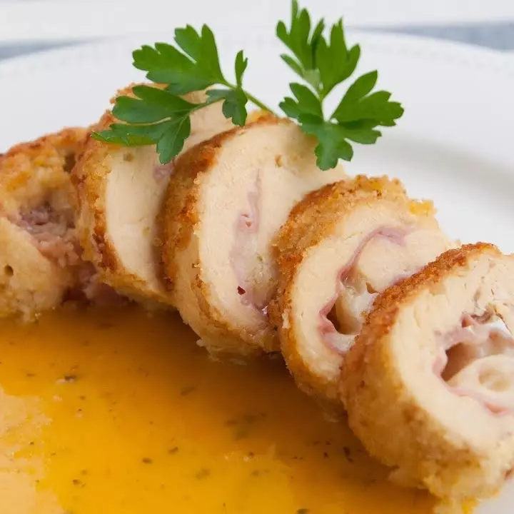 Pechuga de pollo a la cordon bleu