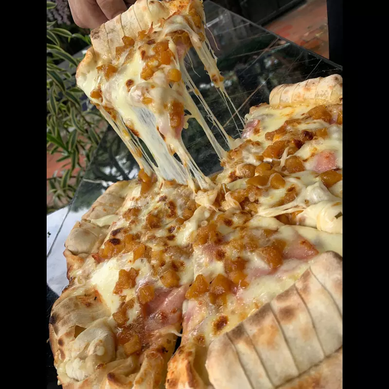 Pizza Hawaina