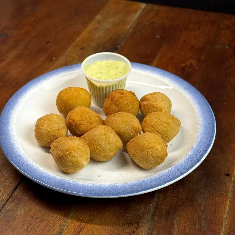 Porção de Bolinho de Queijo