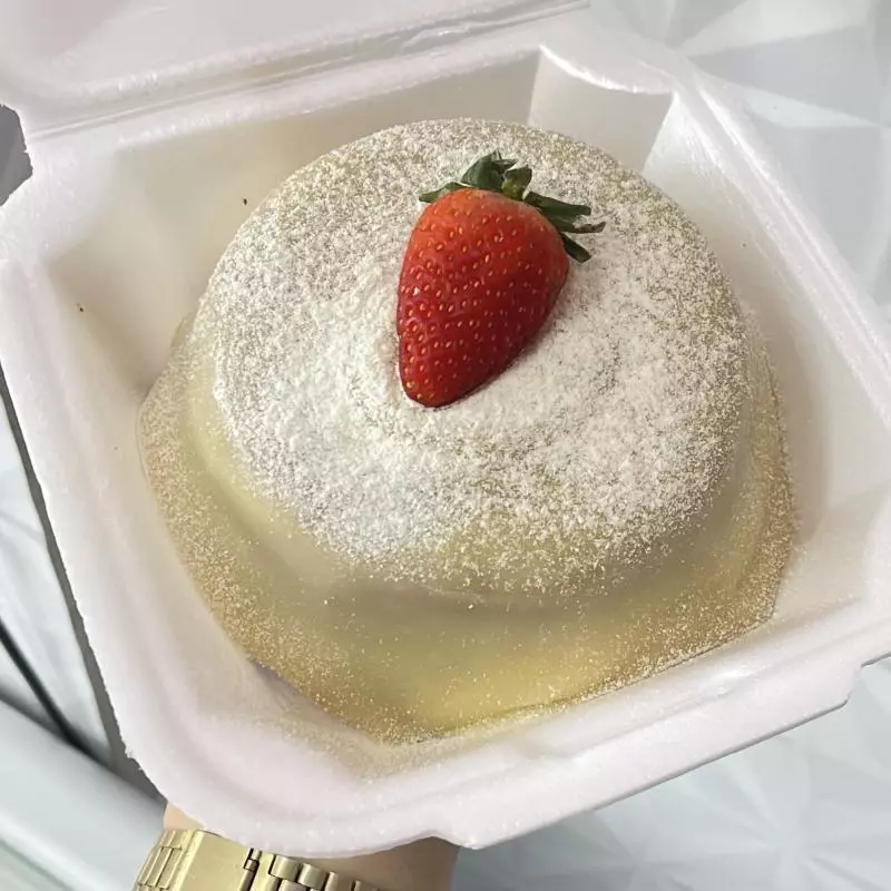 Mini vulcão Red velvet com ninho