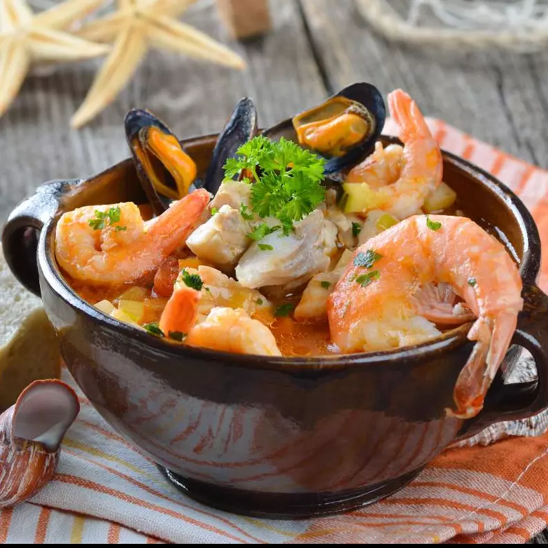 SOPA DE MARISCOS