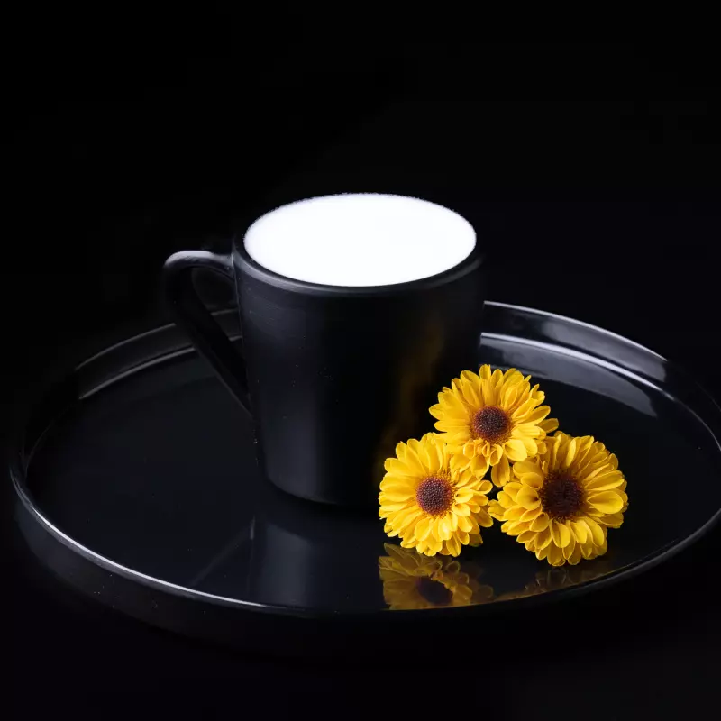 Vaso con leche caliente