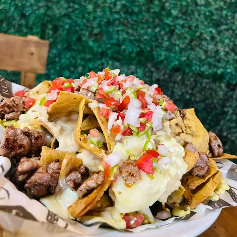 Nachos arrachera